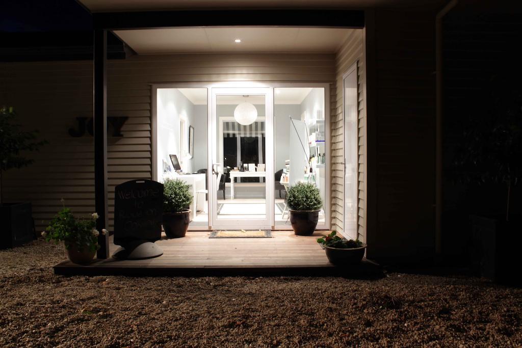 Revive On Oakview Boutique Beauty And Accommodation Ashburton Dış mekan fotoğraf